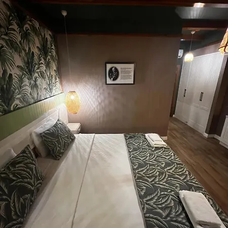 Aparthotel Dolphin 3*