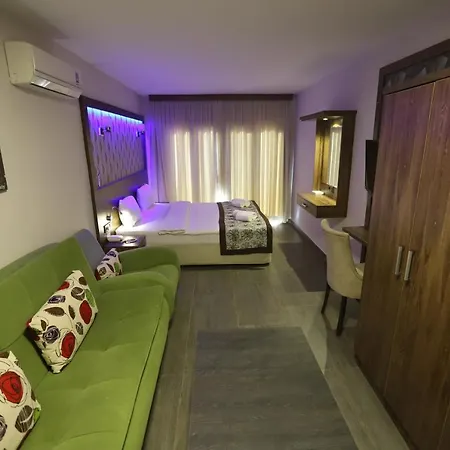 Dolphin Apart-hotel Sarigerme