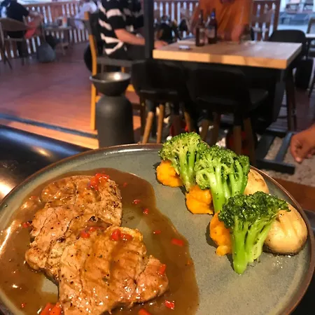 Ξενοδοχείο με διαμερίσματα Dolphin